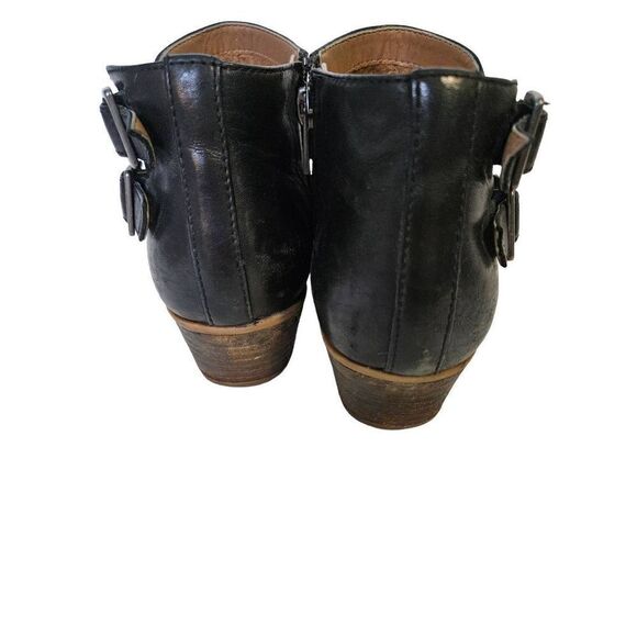 Clarks black leather booties. Size 7. - Picture 3 of 7
